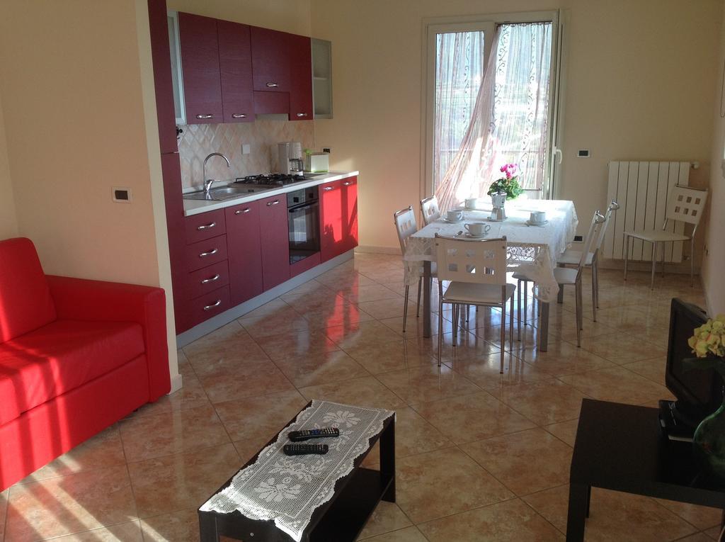 בורדיגרה Agriturismo Da Lui חדר תמונה